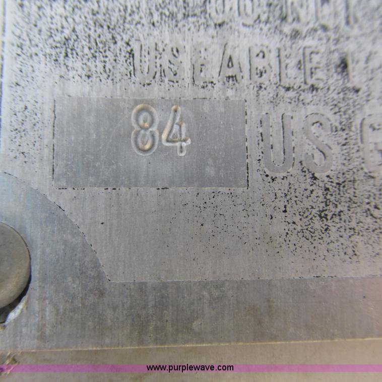 image for item L5285 1994 Mack CH613 semi truck