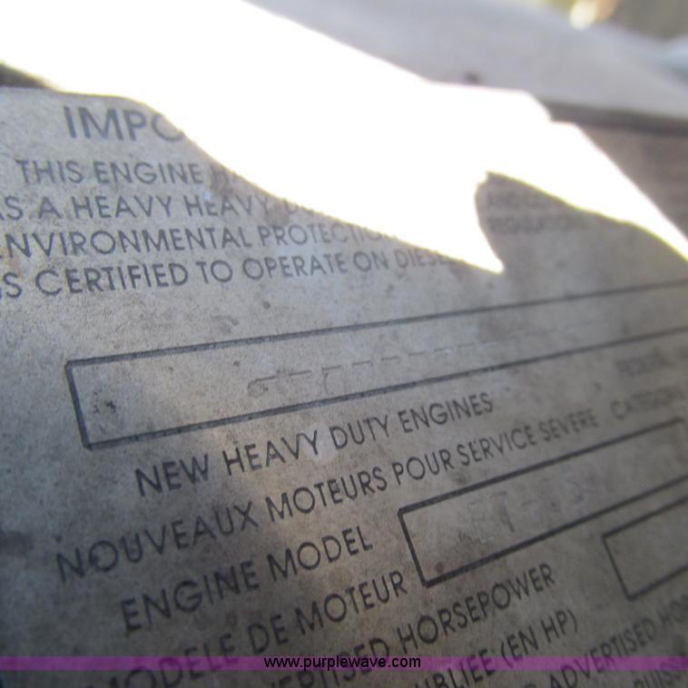 image for item L5285 1994 Mack CH613 semi truck