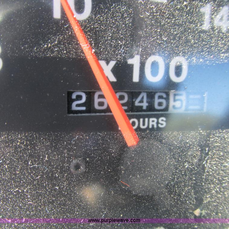 image for item L5285 1994 Mack CH613 semi truck