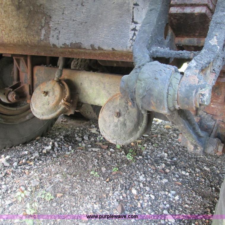 image for item L5300 1969 Trailmobile T41I1CBF oil tanker trailer