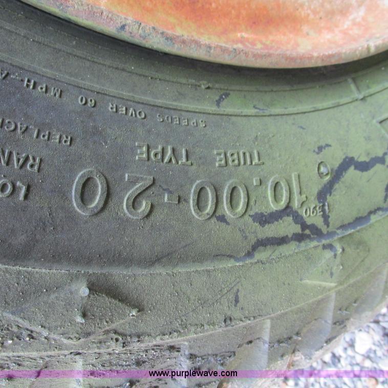 image for item L5300 1969 Trailmobile T41I1CBF oil tanker trailer