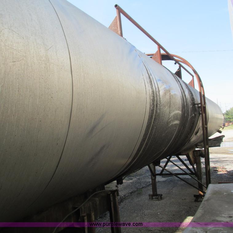 image for item L5300 1969 Trailmobile T41I1CBF oil tanker trailer