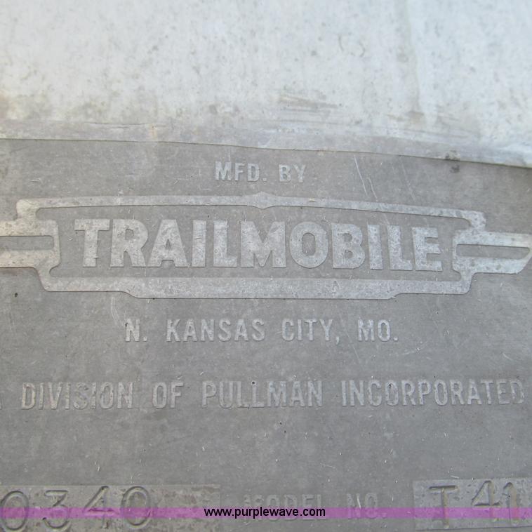 image for item L5300 1969 Trailmobile T41I1CBF oil tanker trailer