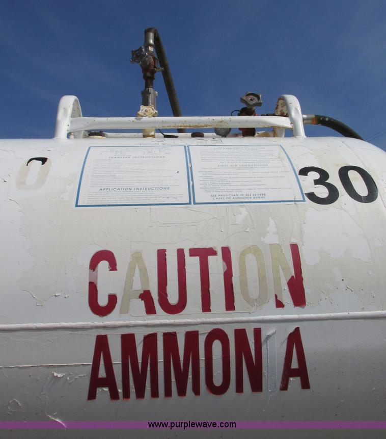 image for item BK9148 Anhydrous ammonia nurse tank