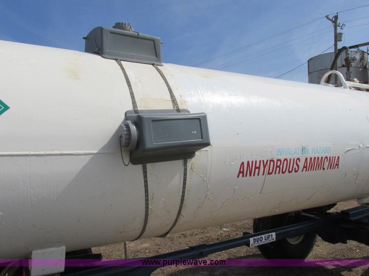 image for item BK9148 Anhydrous ammonia nurse tank