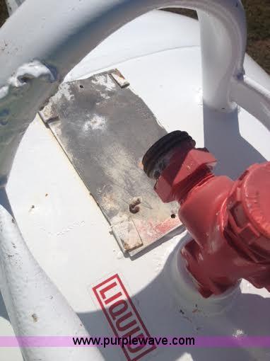 image for item BK9149 Anhydrous ammonia nurse tank