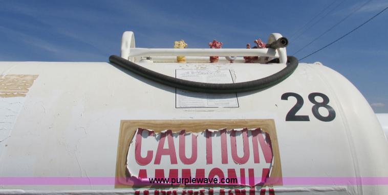 image for item BK9150 Anhydrous ammonia nurse tank