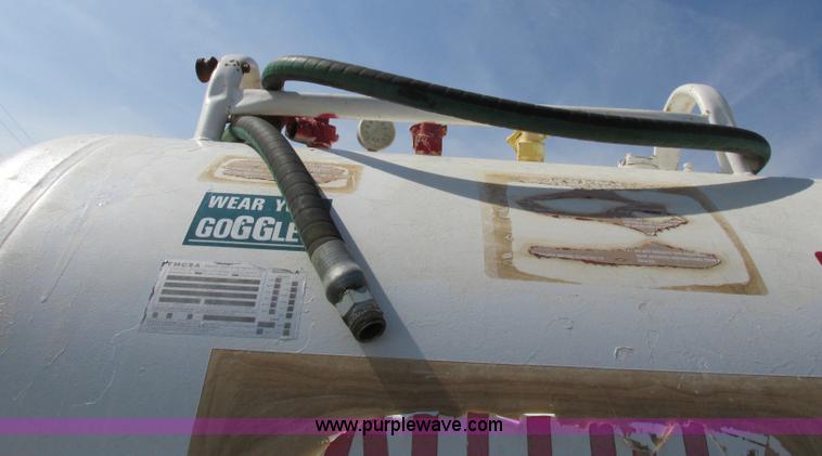 image for item BK9150 Anhydrous ammonia nurse tank