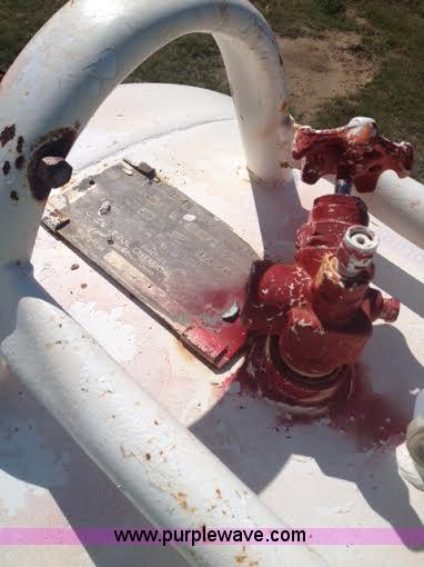 image for item BK9150 Anhydrous ammonia nurse tank