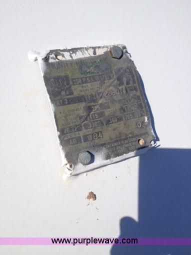 image for item BK9152 Anhydrous ammonia nurse tank