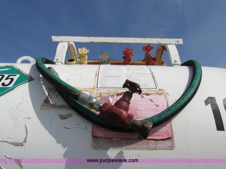 image for item BK9155 Anhydrous ammonia nurse tank