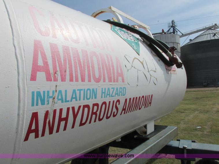 image for item BK9155 Anhydrous ammonia nurse tank