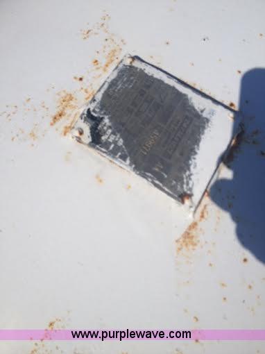 image for item BK9155 Anhydrous ammonia nurse tank