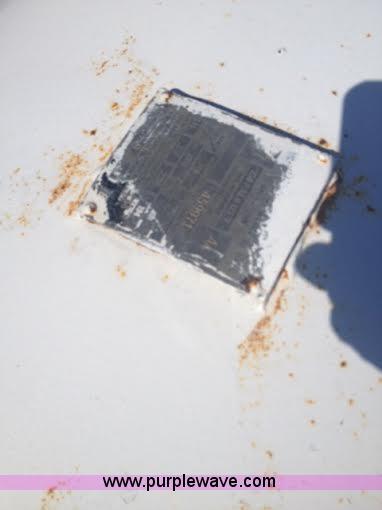 image for item BK9161 Anhydrous ammonia nurse tank