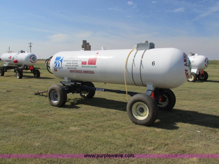 image for item BK9163 2011 Duo Lift anhydrous ammonia nurse tank