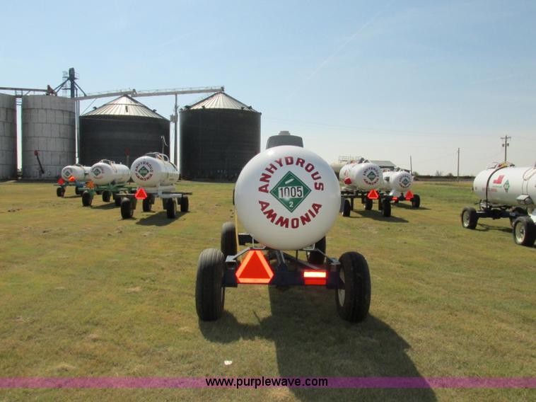 image for item BK9163 2011 Duo Lift anhydrous ammonia nurse tank