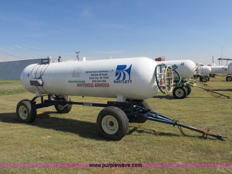 image for item BK9163 2011 Duo Lift anhydrous ammonia nurse tank