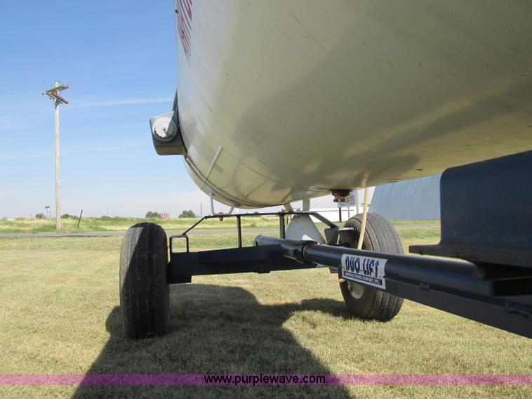 image for item BK9163 2011 Duo Lift anhydrous ammonia nurse tank