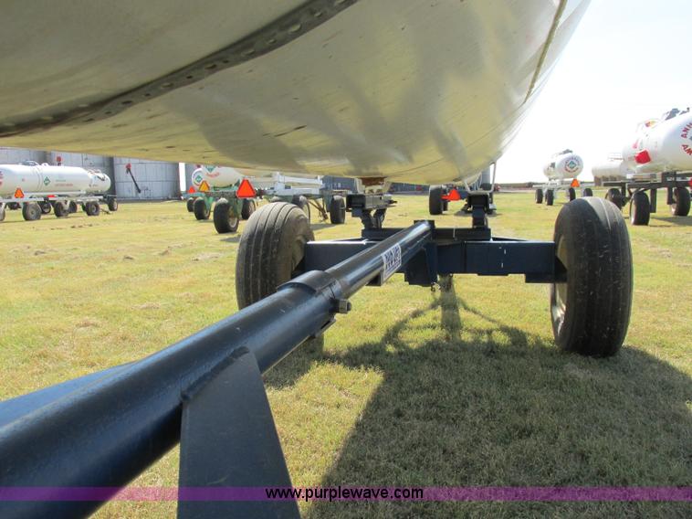 image for item BK9163 2011 Duo Lift anhydrous ammonia nurse tank