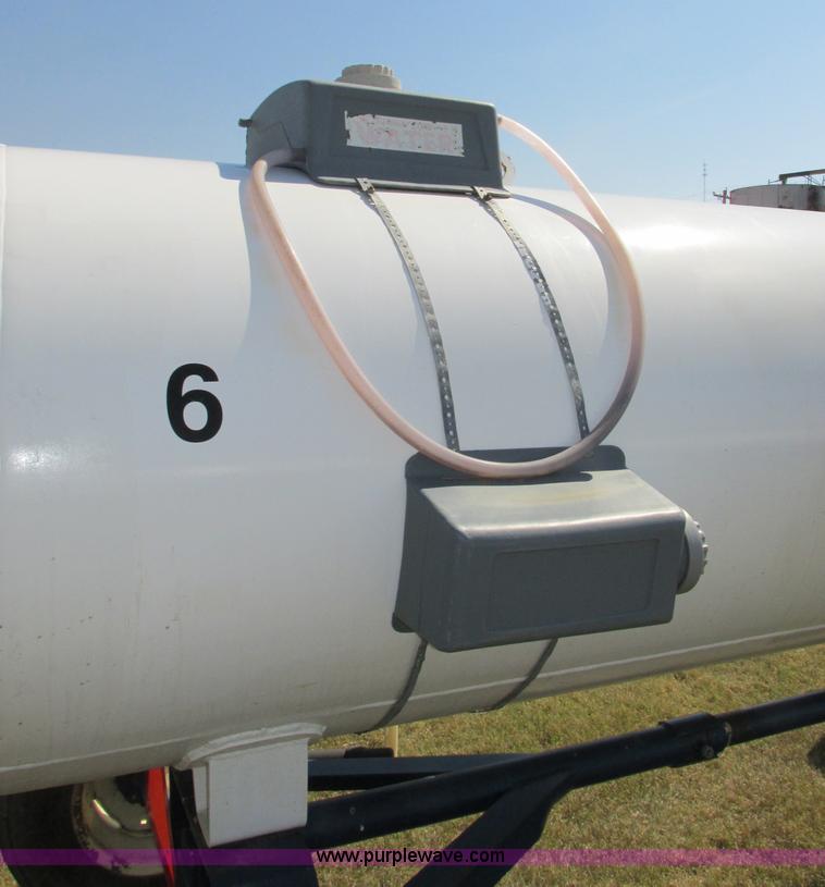 image for item BK9163 2011 Duo Lift anhydrous ammonia nurse tank