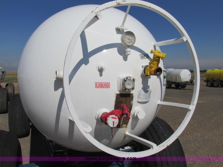 image for item BK9164 Anhydrous ammonia nurse tank