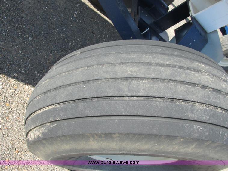 image for item BK9164 Anhydrous ammonia nurse tank