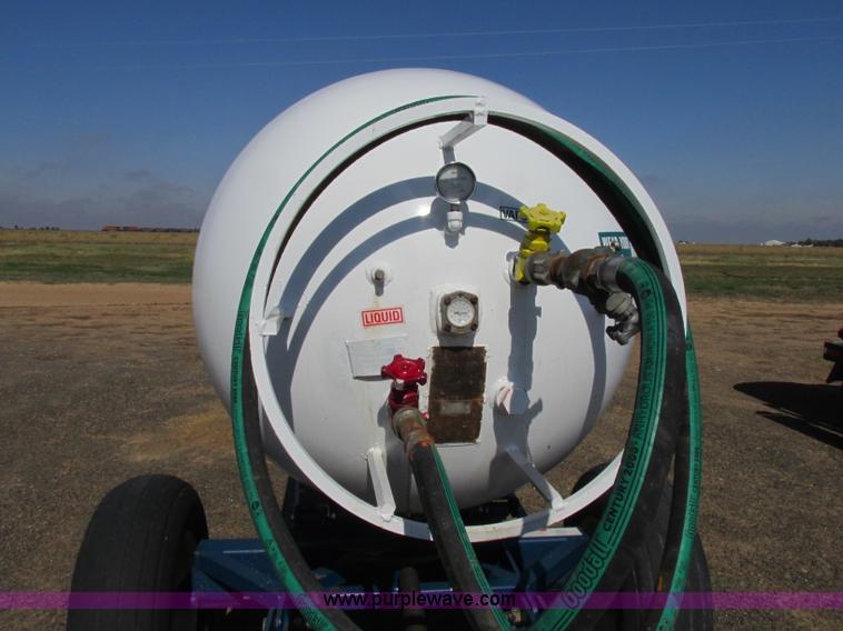 image for item BK9165 2011 Duo Lift anhydrous ammonia nurse tank