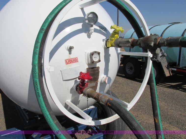 image for item BK9165 2011 Duo Lift anhydrous ammonia nurse tank