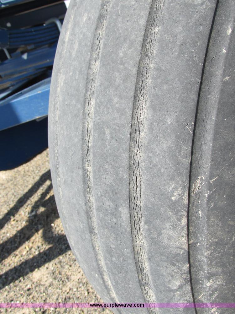 image for item BK9165 2011 Duo Lift anhydrous ammonia nurse tank