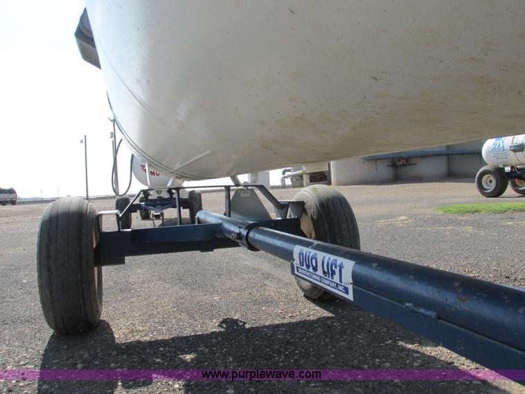image for item BK9168 2011 Duo Lift anhydrous ammonia nurse tank