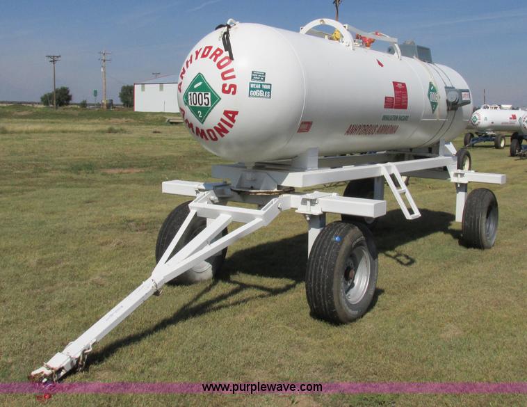 image for item BK9176 Anhydrous ammonia nurse tank