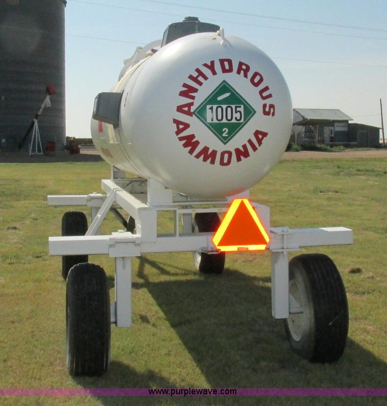image for item BK9176 Anhydrous ammonia nurse tank