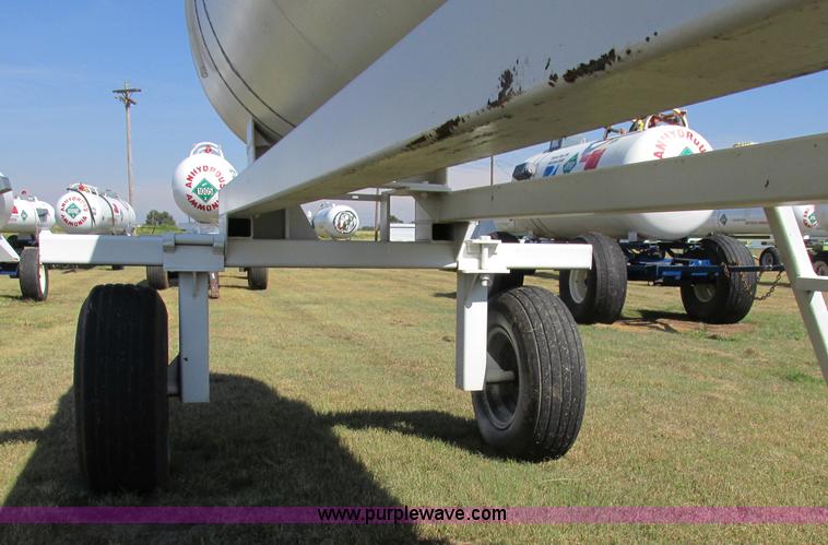 image for item BK9176 Anhydrous ammonia nurse tank