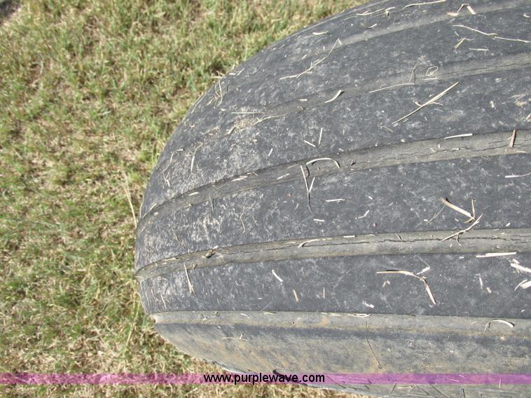 image for item BK9176 Anhydrous ammonia nurse tank