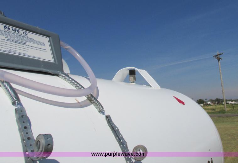 image for item BK9177 Anhydrous ammonia nurse tank