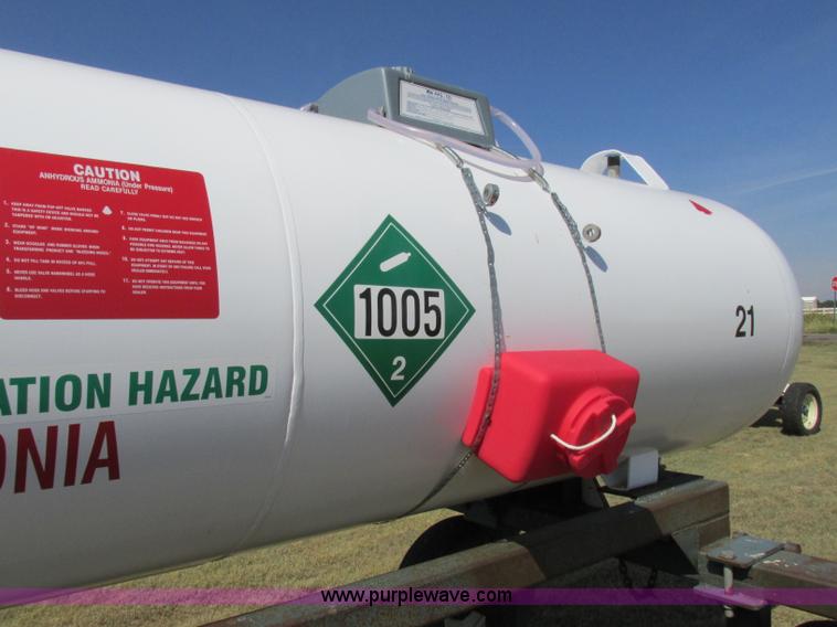 image for item BK9177 Anhydrous ammonia nurse tank