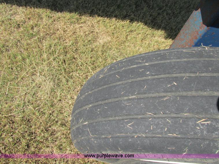 image for item BK9177 Anhydrous ammonia nurse tank