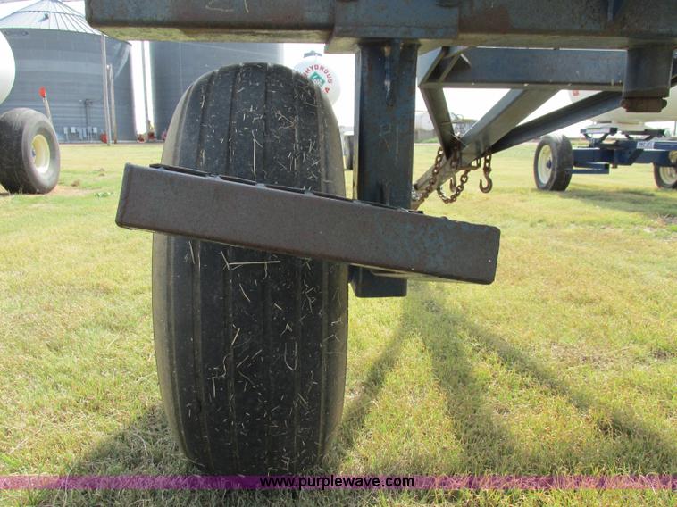 image for item BK9177 Anhydrous ammonia nurse tank