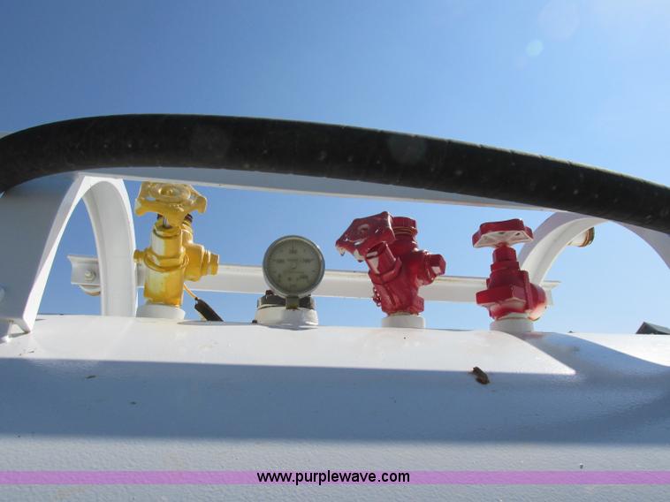 image for item BK9179 2011 Duo Lift anhydrous ammonia nurse tank