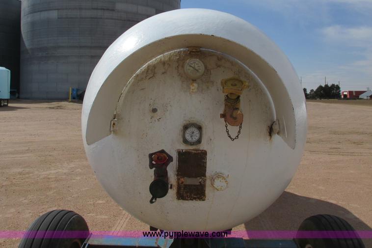 image for item BK9197 Dura-Flex anhydrous ammonia nurse tank