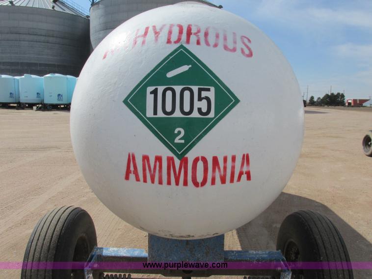 image for item BK9213 Anhydrous ammonia nurse tank