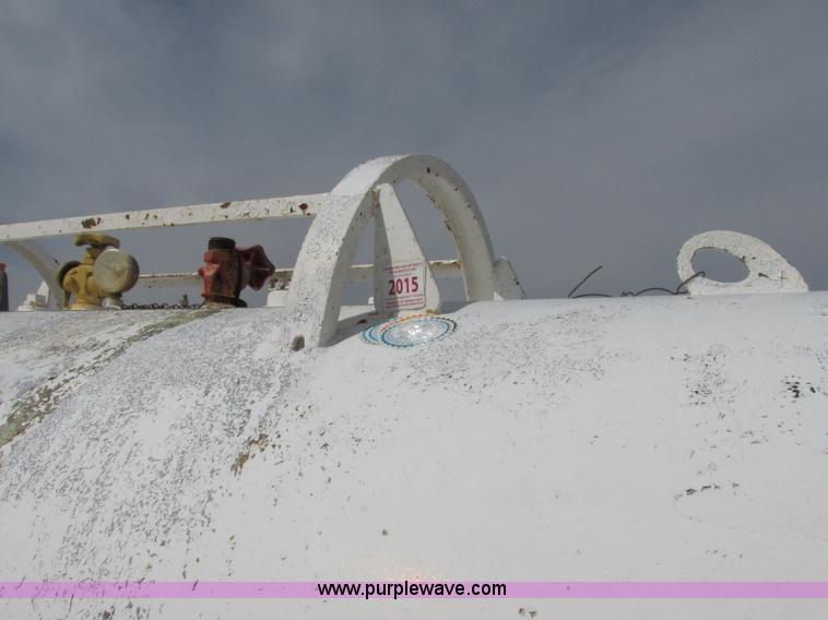 image for item BK9213 Anhydrous ammonia nurse tank