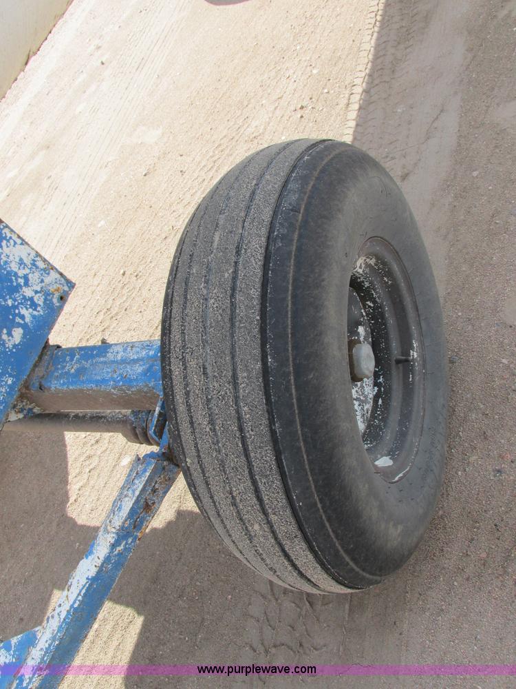 image for item BK9213 Anhydrous ammonia nurse tank