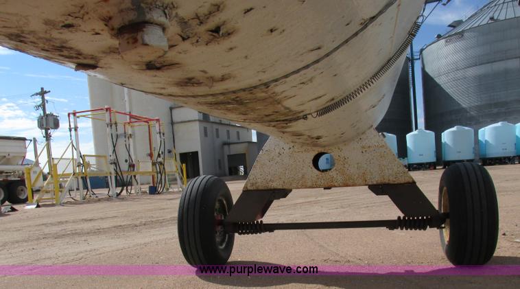 image for item BK9227 Anhydrous ammonia nurse tank