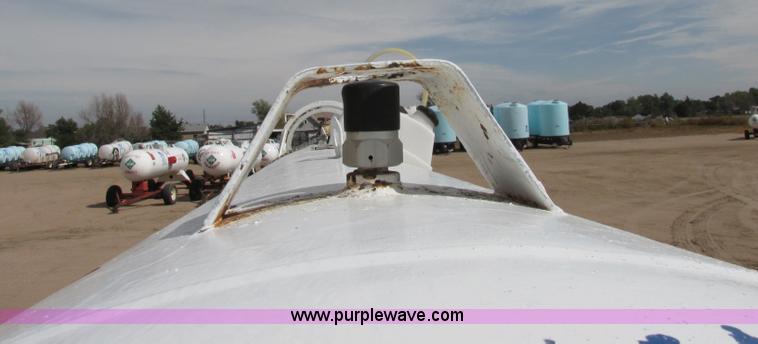 image for item BK9227 Anhydrous ammonia nurse tank