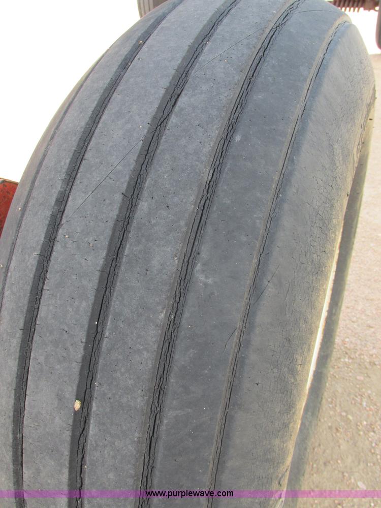 image for item BK9227 Anhydrous ammonia nurse tank