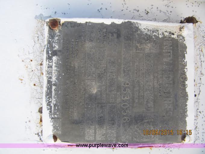 image for item BK9227 Anhydrous ammonia nurse tank