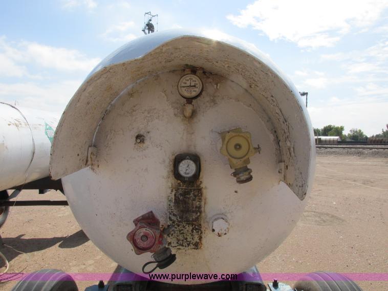 image for item BK9233 Lely anhydrous ammonia nurse tan