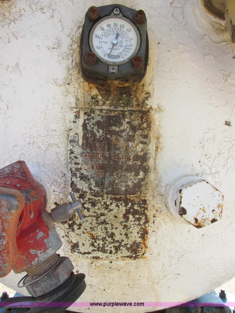 image for item BK9233 Lely anhydrous ammonia nurse tan