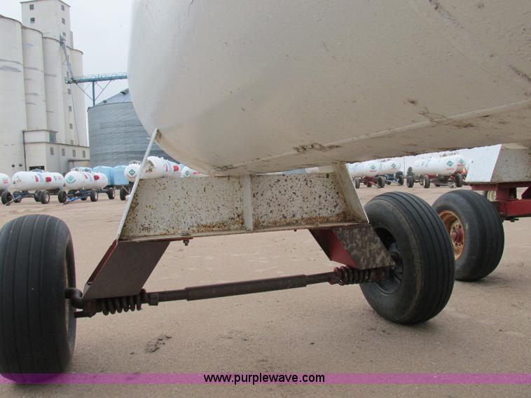 image for item BK9238 Anhydrous ammonia nurse tank